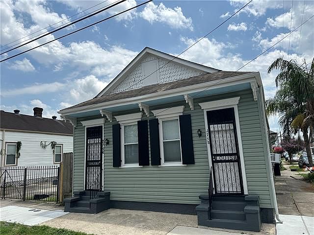 1st image of 2756 Dumaine St