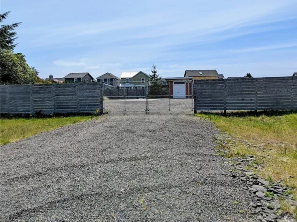235 Marine View Drive SW SW, Ocean Shores, WA 98569