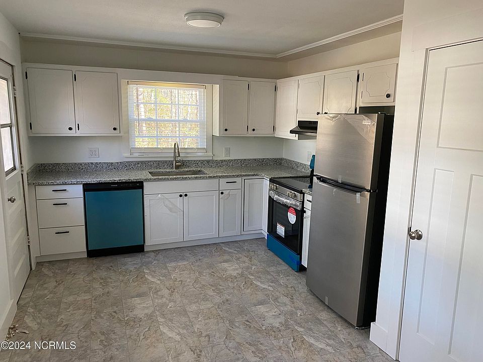 208 Roberts Rd, Newport, NC 28570 Zillow