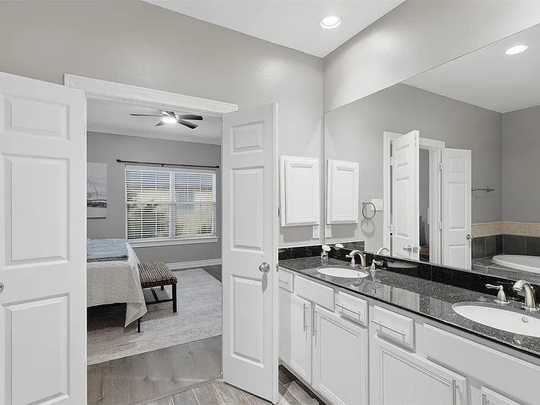 9003 Bayview Cove Dr — Photo 19