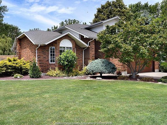 5th image of 605 Markham Dr