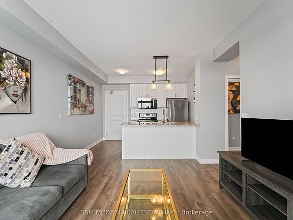 3rd image of 2490 Old Bronte Rd #622