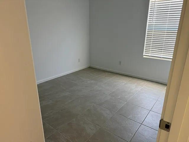 9675 W Picadilly Rd — Photo 6