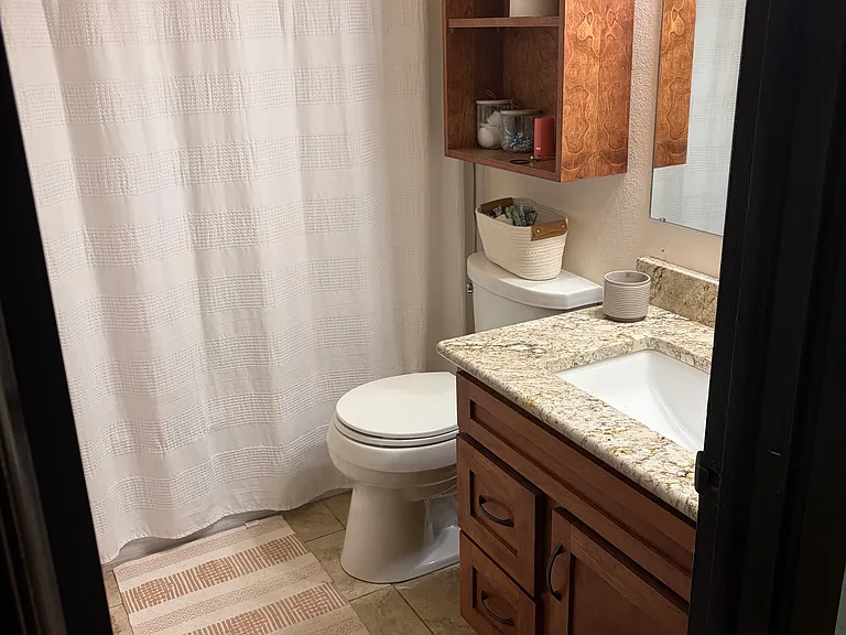 Breckenridge Dr E — Photo 12