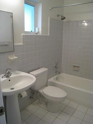 1st image of 210 Beverly Dr #B