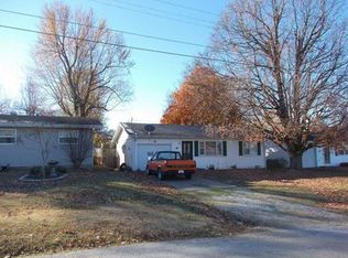 1010 E Evergreen St, Springfield, MO 65803