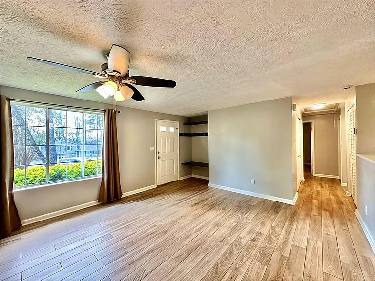 2848 Ancient Oak Ct — Photo 4