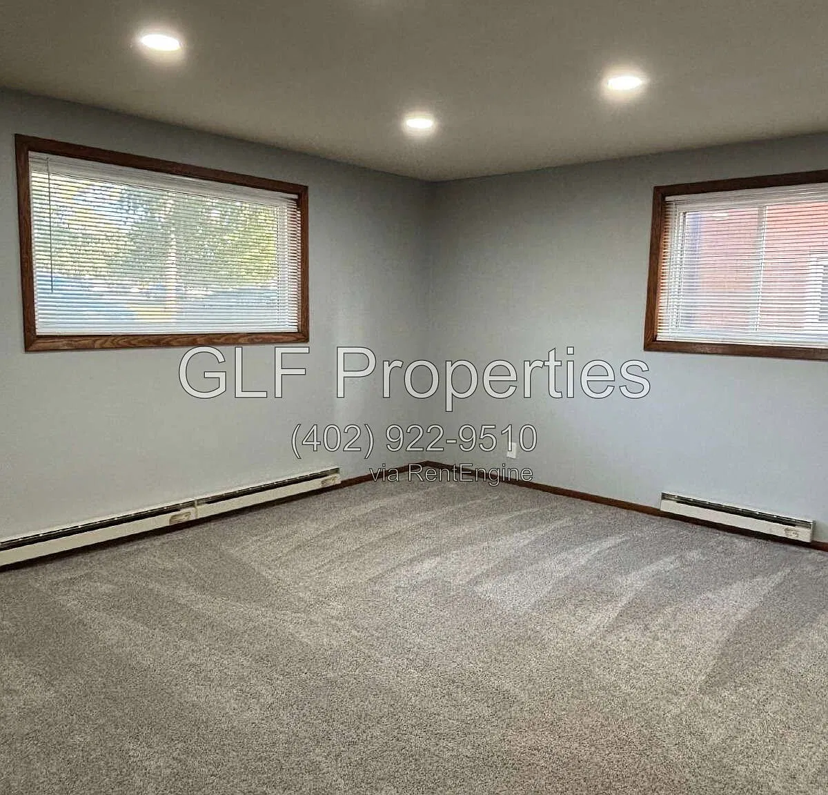 2 bed, 1.0 bath, $900 — Photo 2