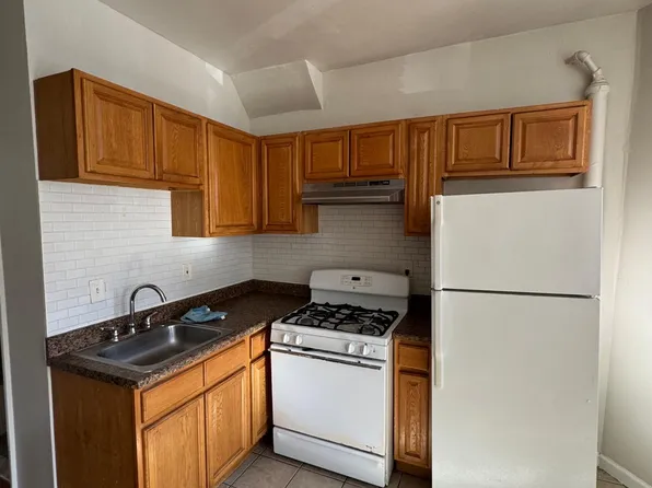 1873 Stratford Ave, Bridgeport, CT