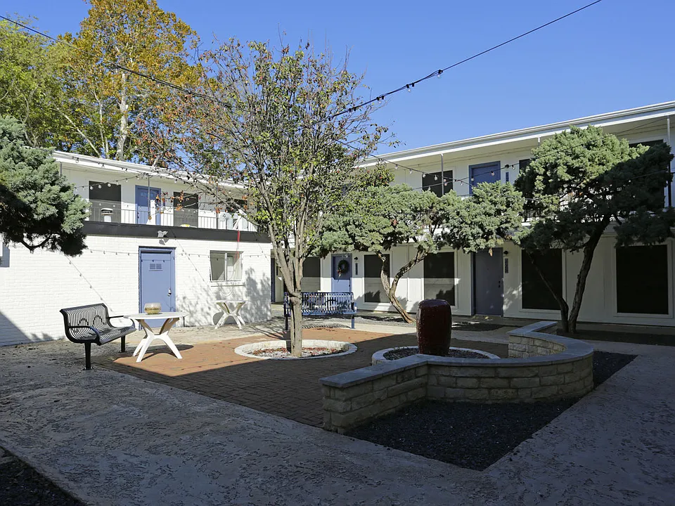 Soco at Alpine Outdoor common area and exterior building