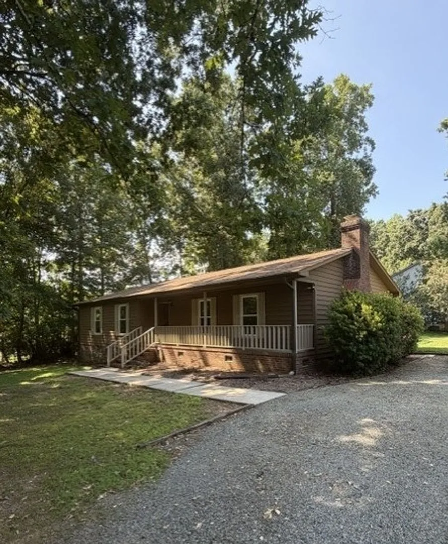 Nature surrounds you in this beautifully updated quiet ranch-style home! — Photo 1