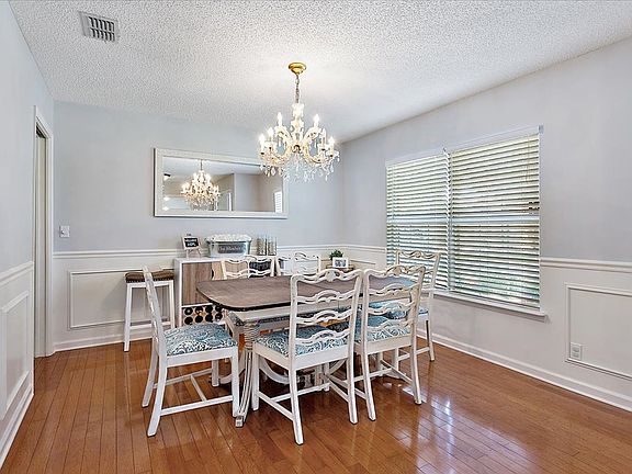 2nd image of 2148 Waterfoot Ln