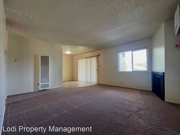 4th image of 715 N Church St APT 2