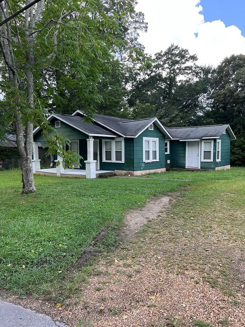 Craftsman Style Home — Photo 2