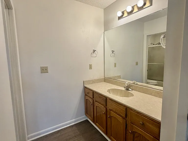 3932 Balsam Dr — Photo 5