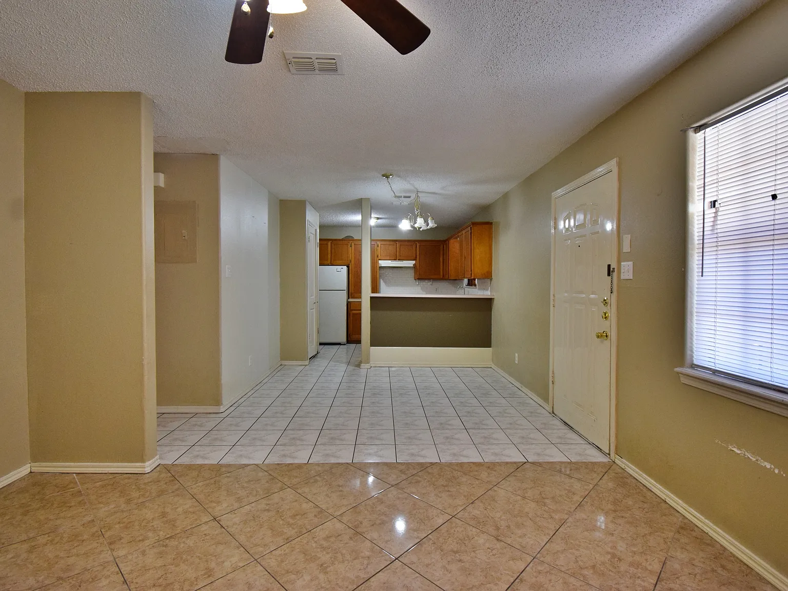 2210 Elisa Lane — Photo 1