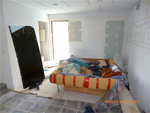 4th image of 131 Point Lafitte Ct