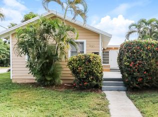 930 N J St, Lake Worth, FL 33460
