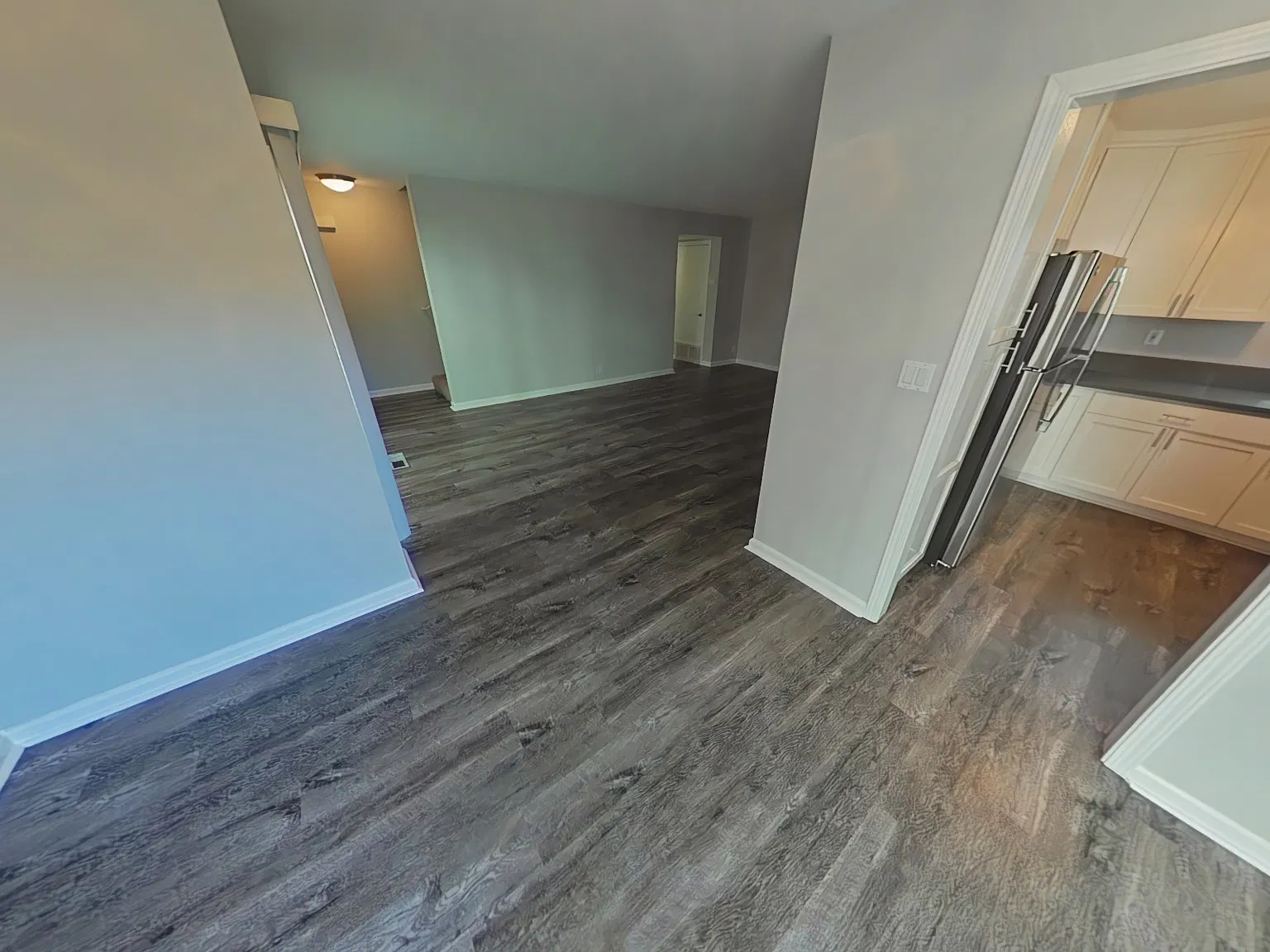 3 bed, 1400 sqft, $5,795 — Photo 3