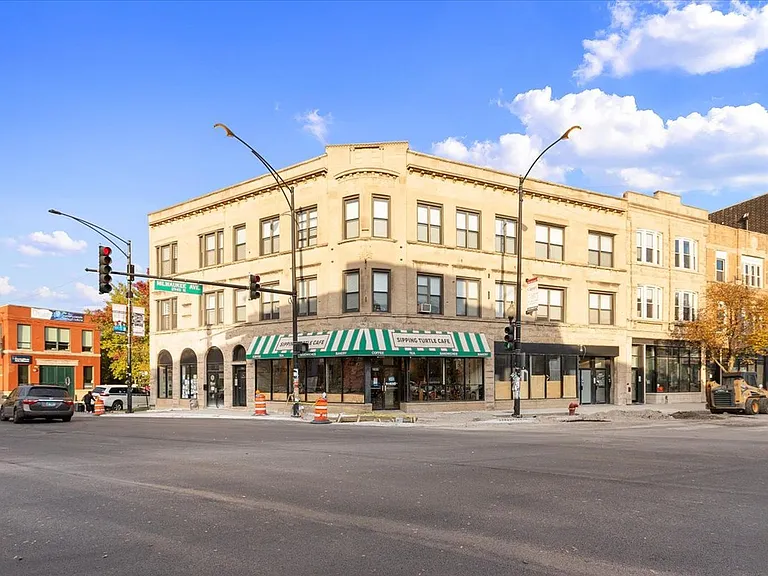 3002 N Central Park Ave #S2 — Photo 1