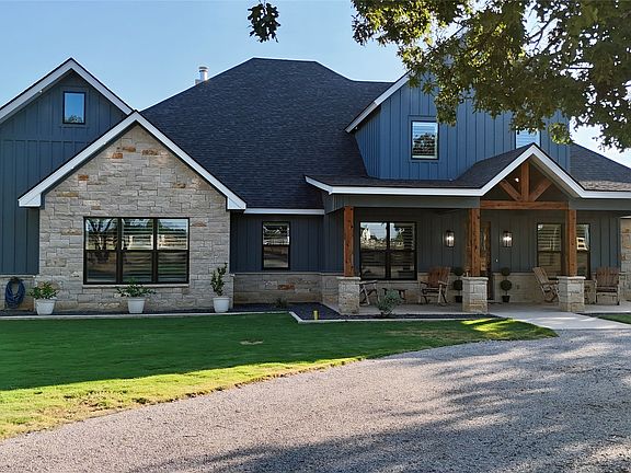 4th image of 1526 Half Moon Cir
