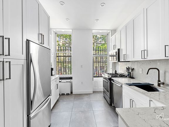 2nd image of 142 W 88th St #2
