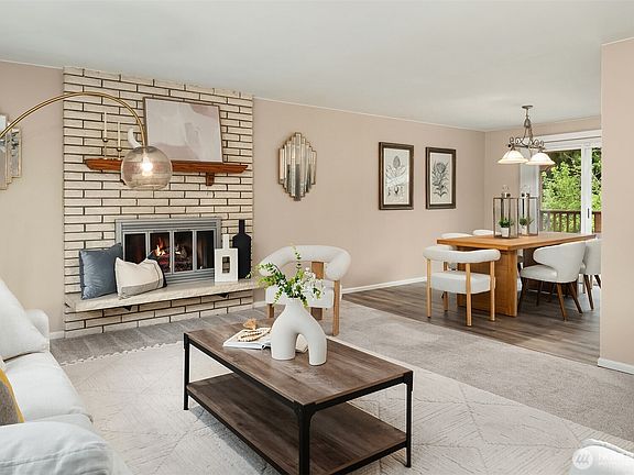 5th image of 20507 11th Drive SE