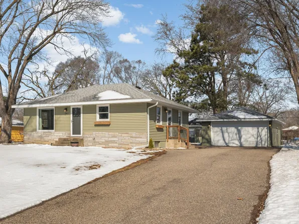 147 105th Ln NW, Coon Rapids, MN 55448