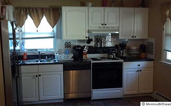 4th image of 408 Terrace Ave