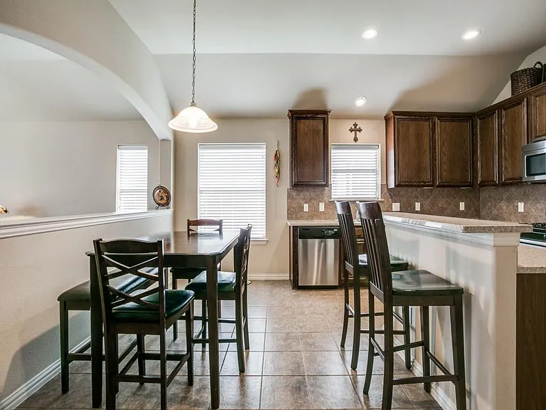 5004 Promised Land Dr — Photo 8