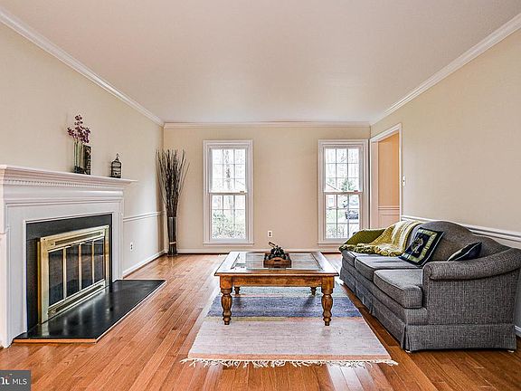 4th image of 6330 Youngs Branch Dr
