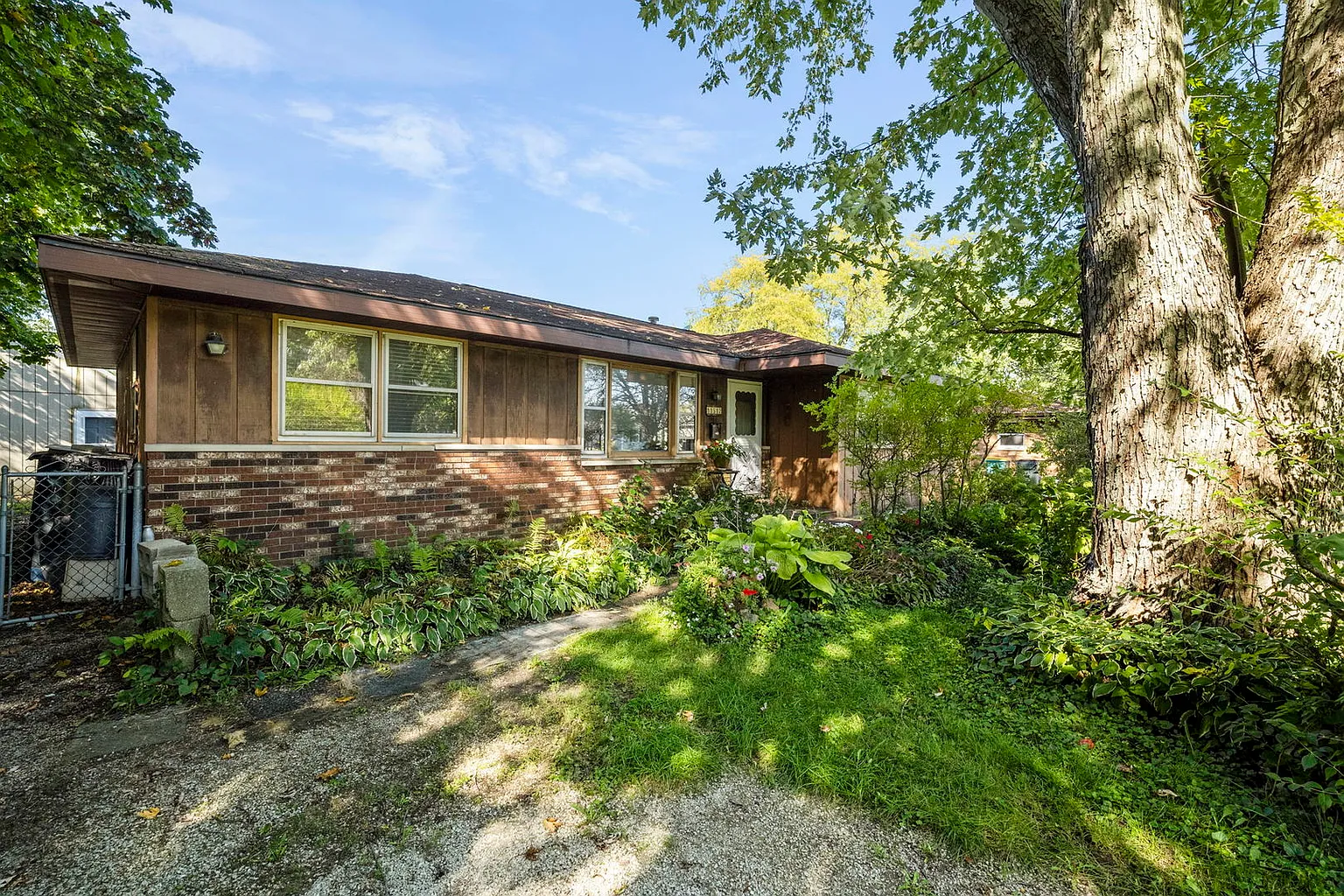 1512 N Kankakee St photo 1
