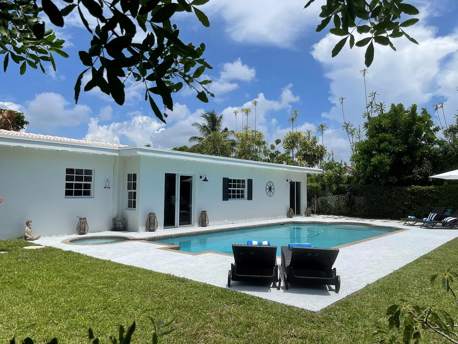 4 bed, 2000 sqft, $5,500 — Photo 2