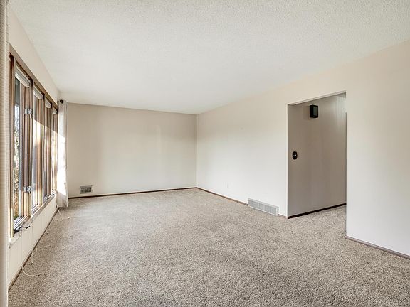 5th image of 1016 4th St W