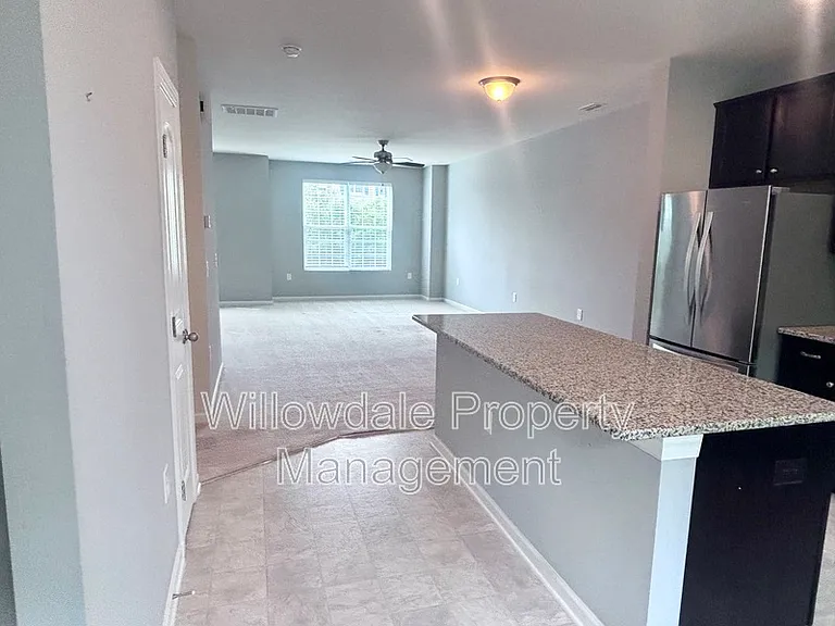 6002 Kentworth Dr — Photo 10