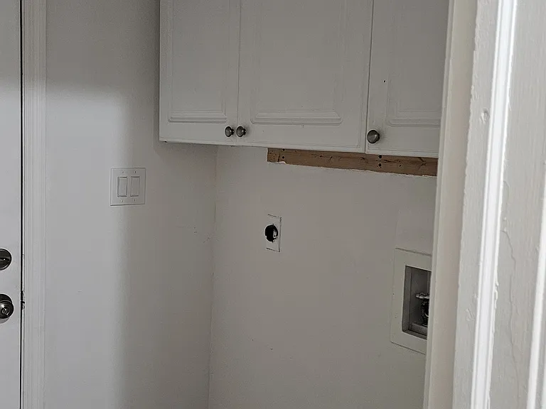 209 Cedar St #E2 — Photo 11
