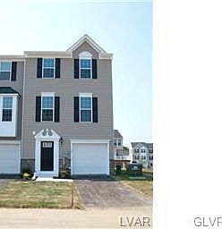 1st image of 14 White Rose Ln