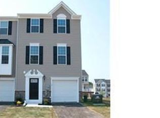 14 White Rose Ln, Palmer Twp, PA 18045