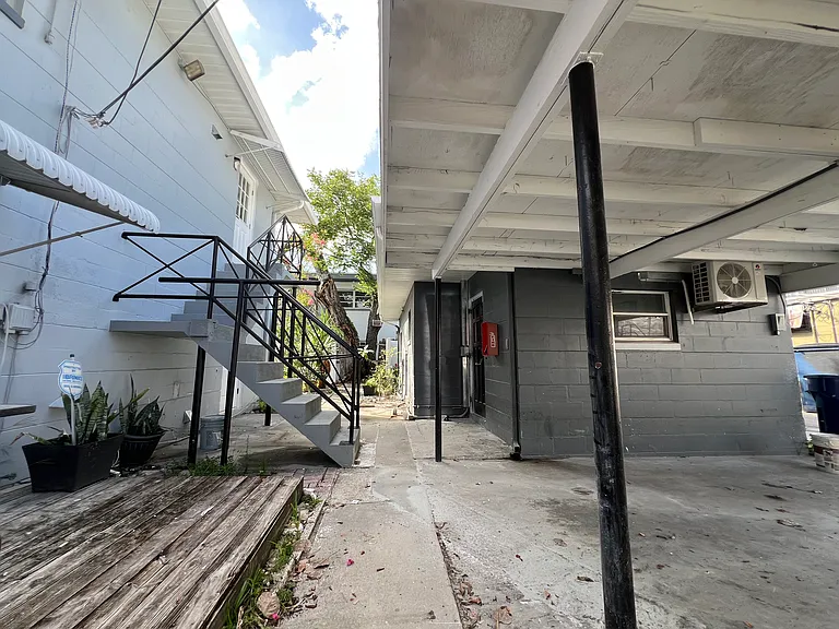 219 Danube Ave #A — Photo 12