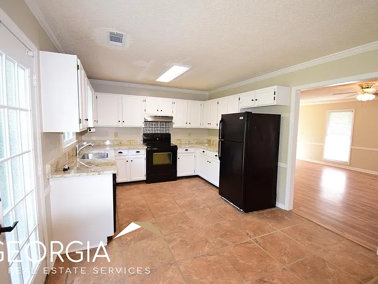 70 Covey Trl — Photo 5