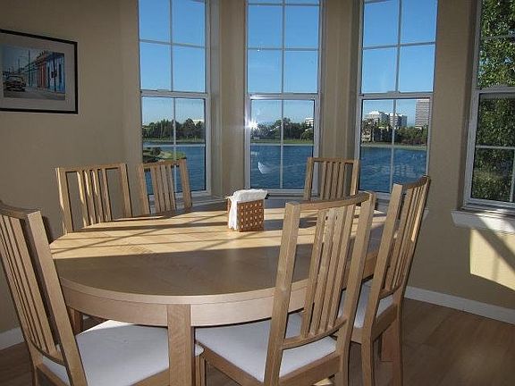 Breakfast nook