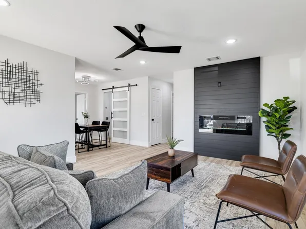 2251 Custer Dr, Dallas, TX 75216