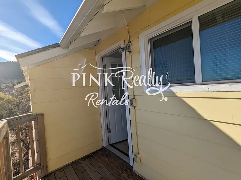 118 Lafayette Rd — Photo 29