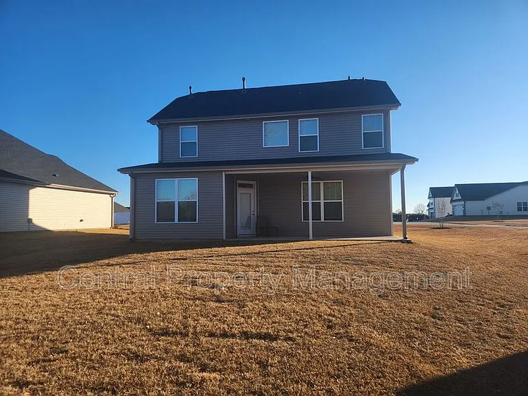 512 Dottie Ct — Photo 5