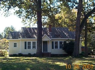 39 Smith Ave, Garden City, GA 31408