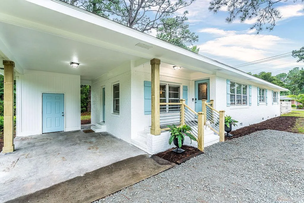 6200 Greenville Sound Rd — Photo 2