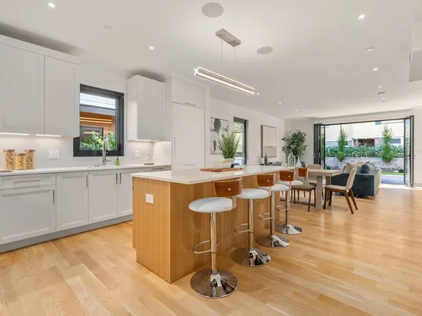 43 Stearns Rd #Sf, Brookline, MA 02446