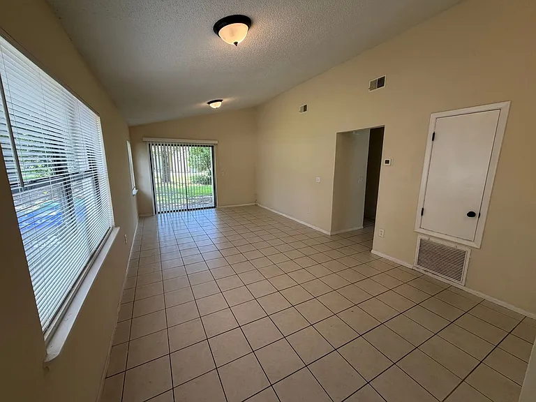 11608 Anjali Ct — Photo 3