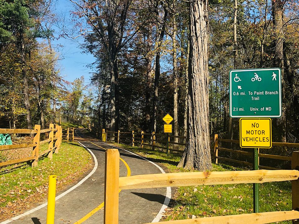 College Park Woods Connector Trailhead runs for 2.1 miles through the University of Maryland campus