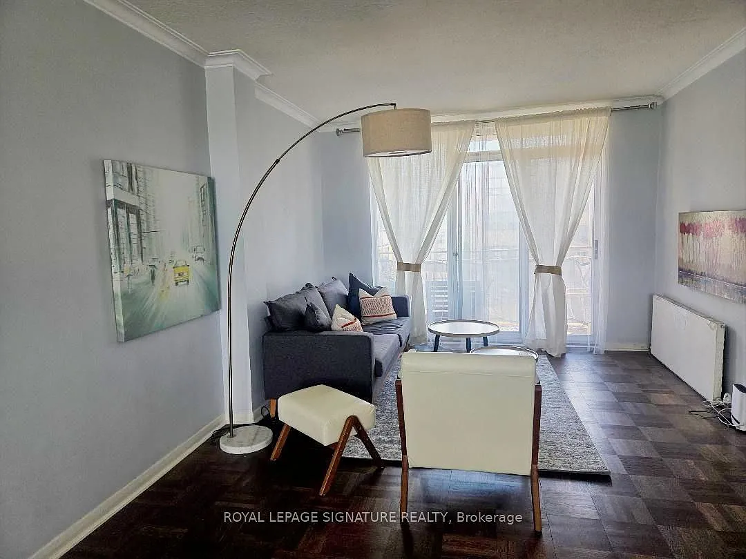 Vincent Court — Photo 2